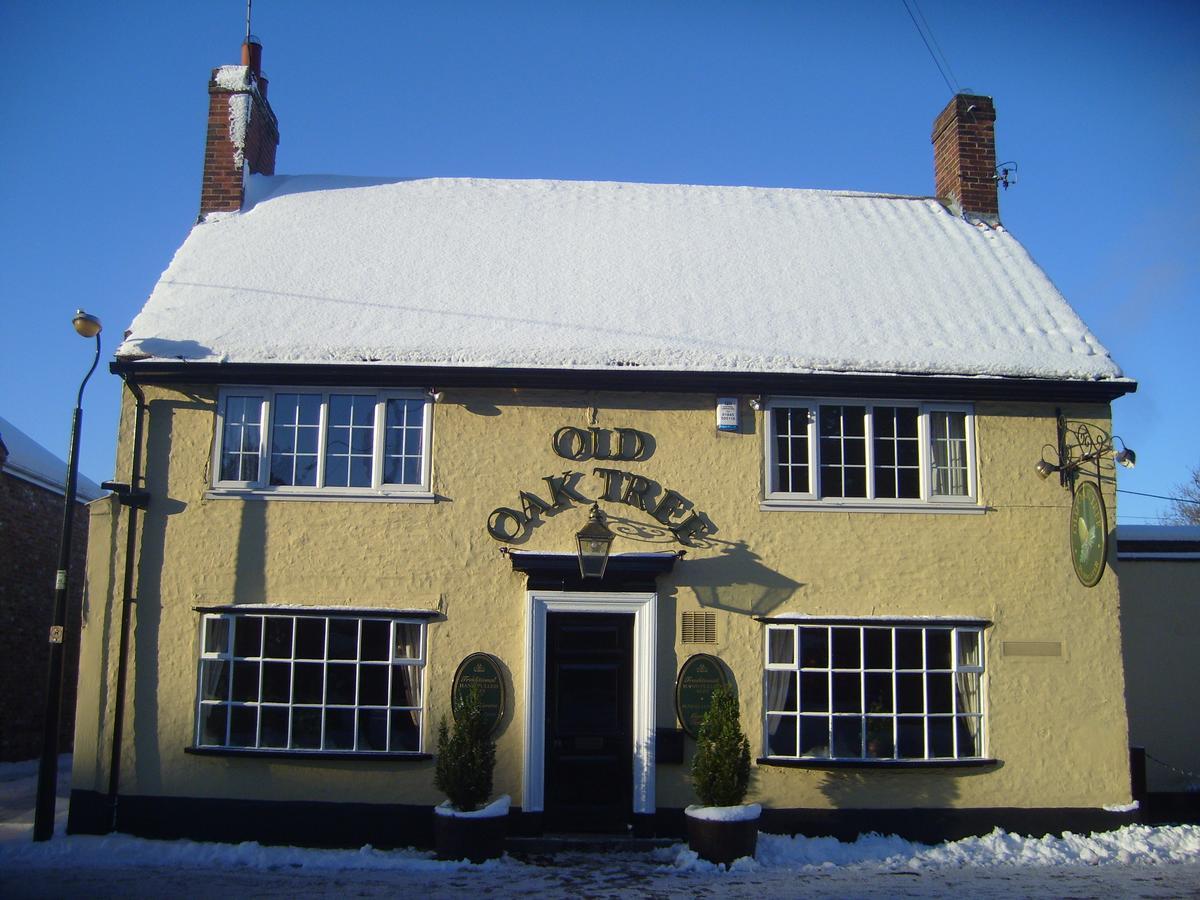 Old Oak Tree Hotel Thirsk Exterior photo